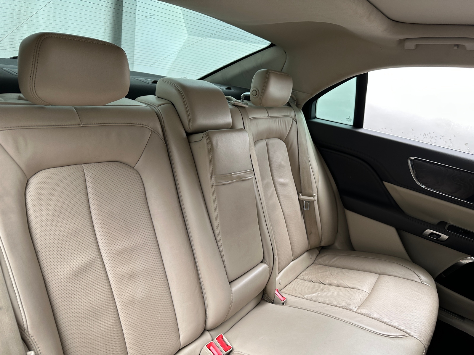 Thumbnail: 2017 Lincoln Continental - 5