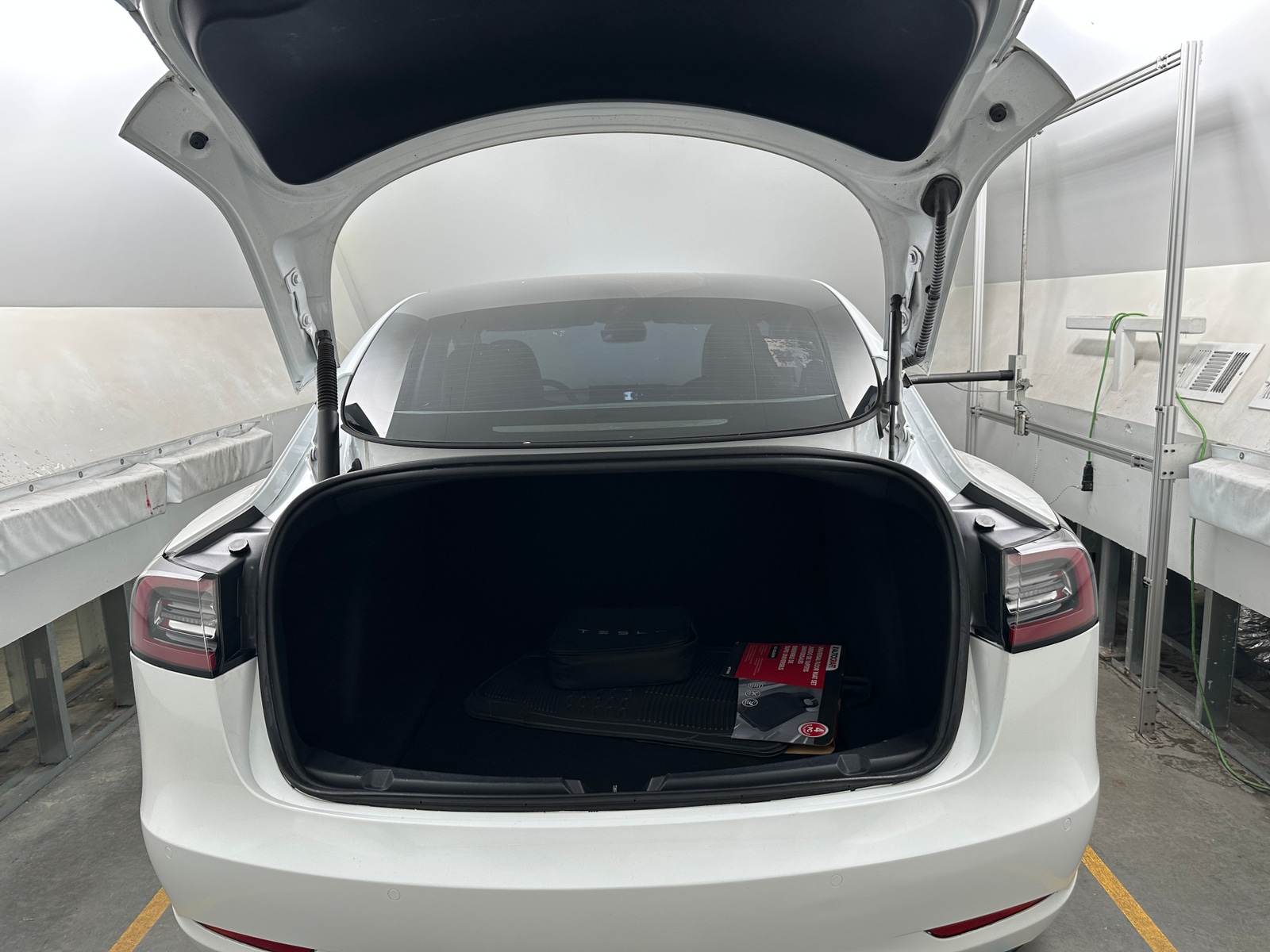 Thumbnail: 2022 Tesla Model 3 - 6