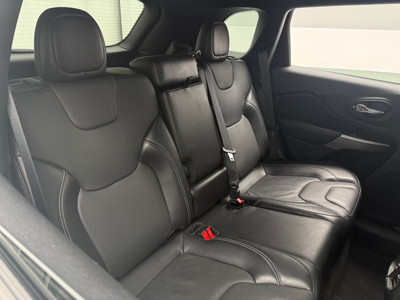 Thumbnail: 2021 Jeep Cherokee - 5