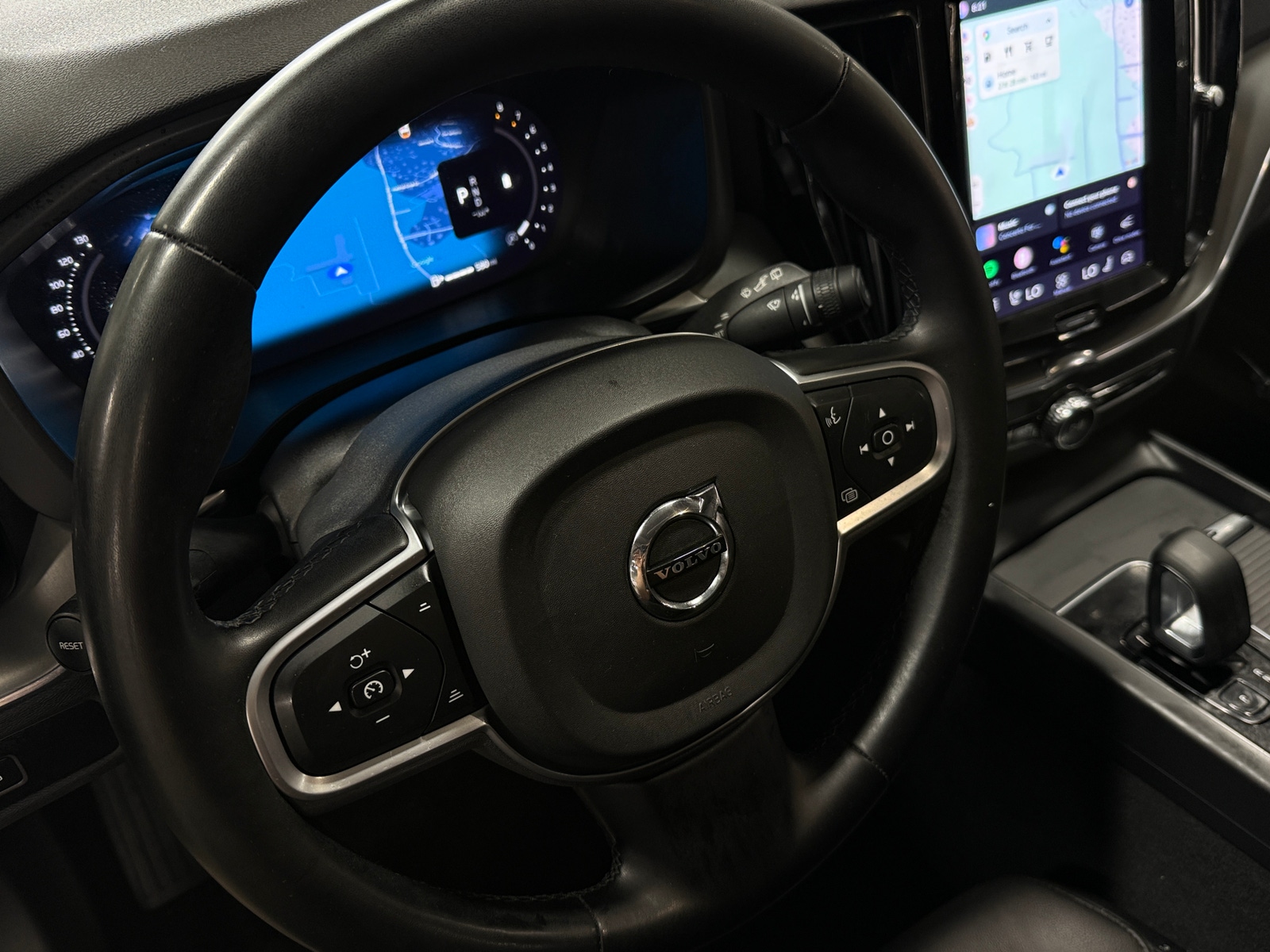 Thumbnail: 2023 Volvo XC60 - 4