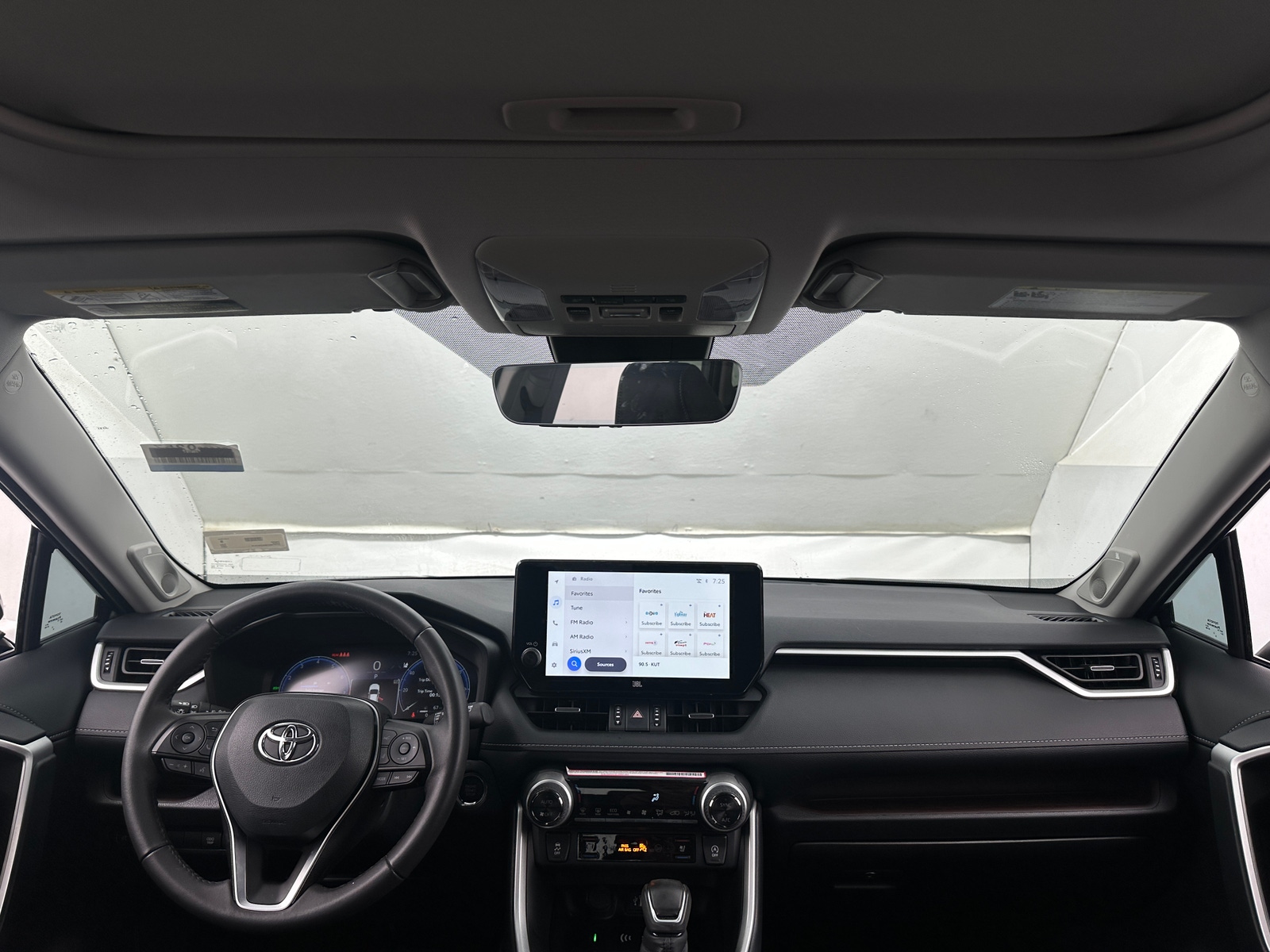 Thumbnail: 2024 Toyota RAV4 - 2