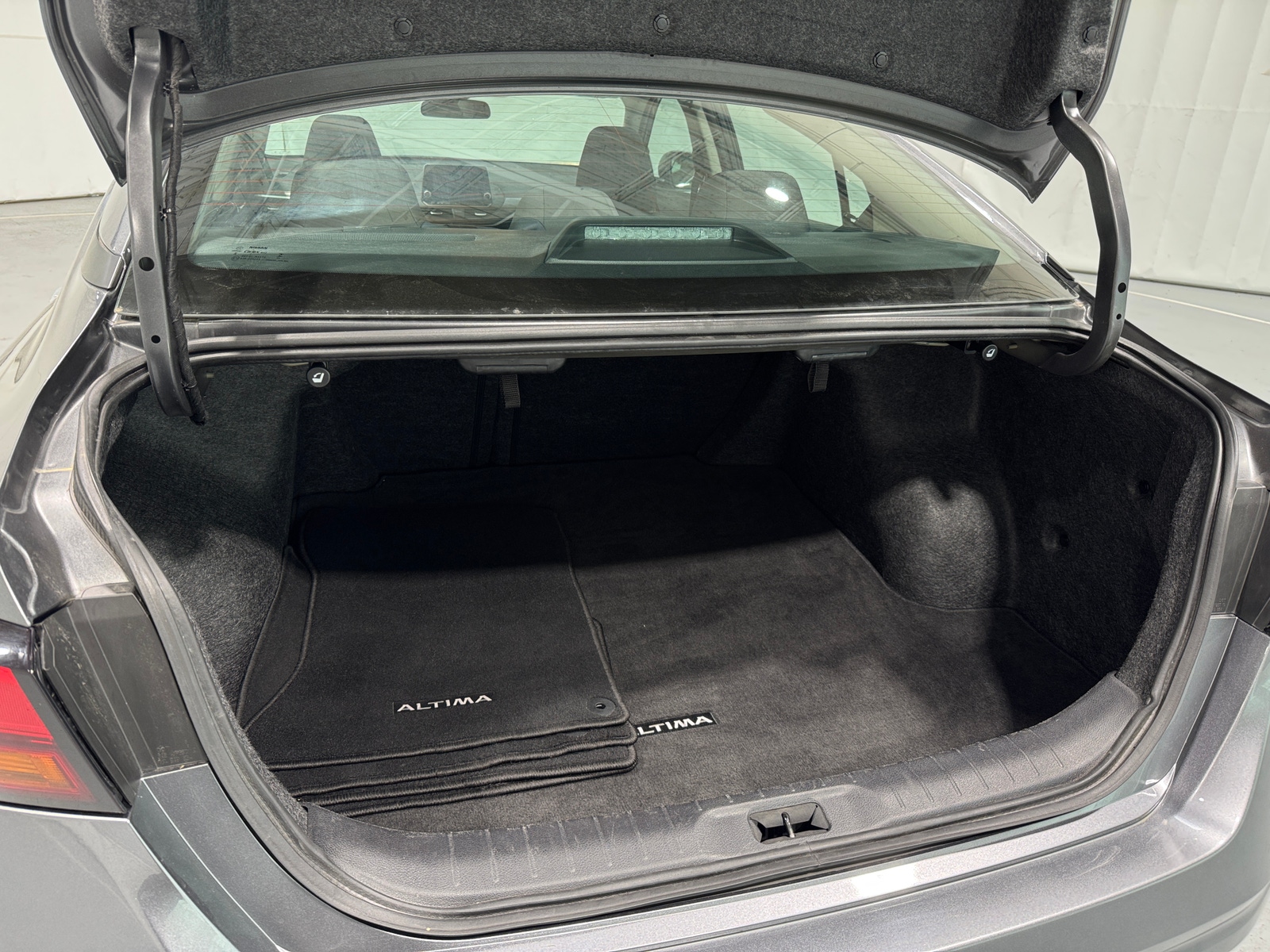 Thumbnail: 2025 Nissan Altima - 7