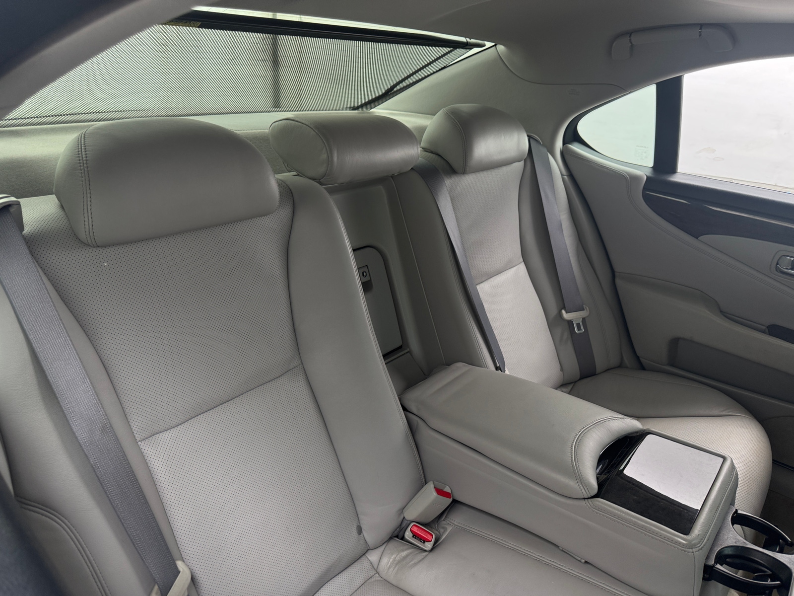 Thumbnail: 2012 Lexus LS - 5