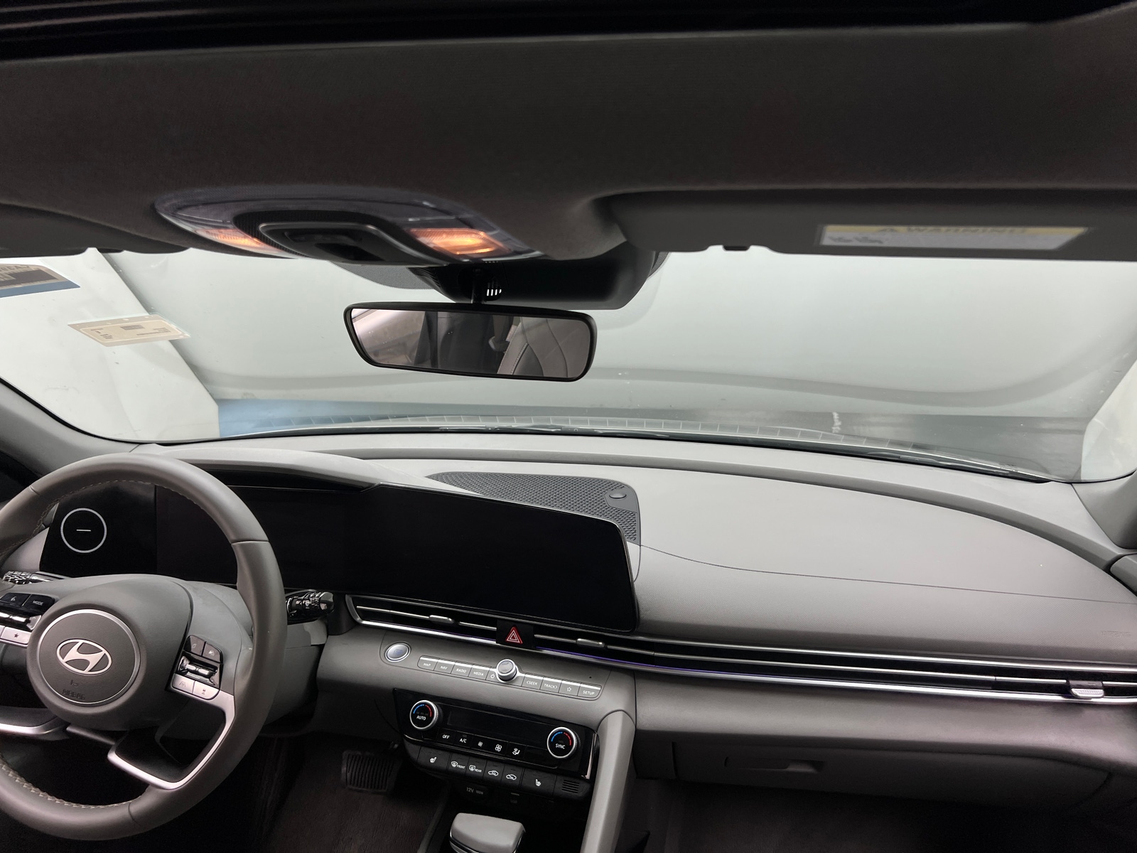 Thumbnail: 2025 Hyundai Elantra - 3