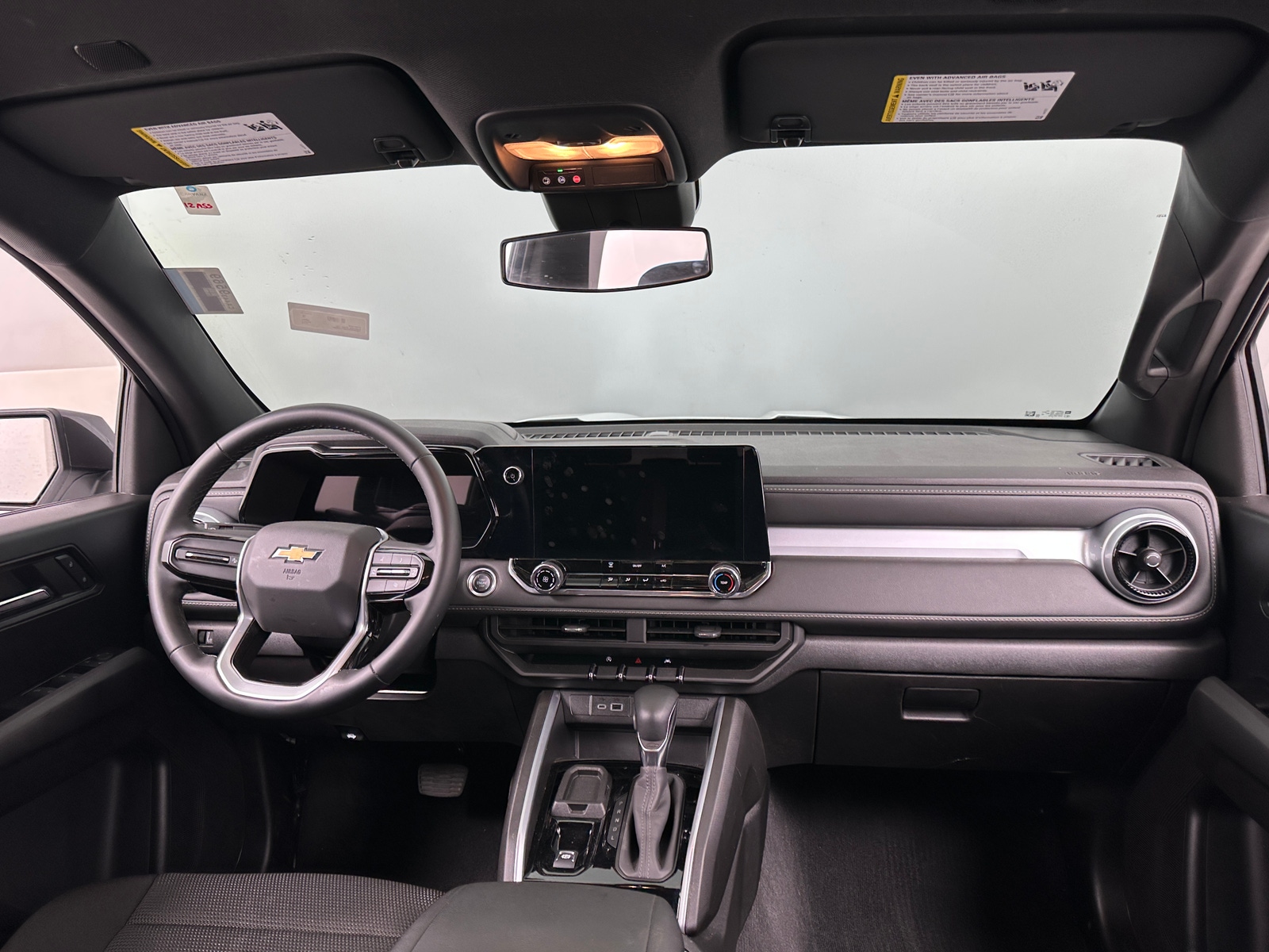 Thumbnail: 2024 Chevrolet Colorado - 3