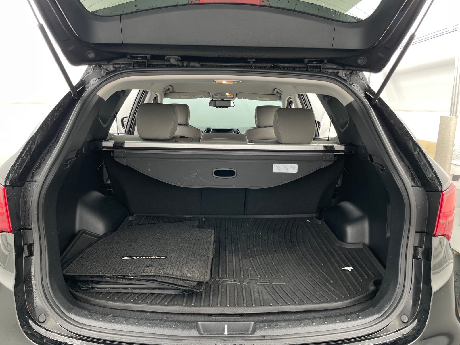 Thumbnail: 2017 Hyundai Santa Fe - 7