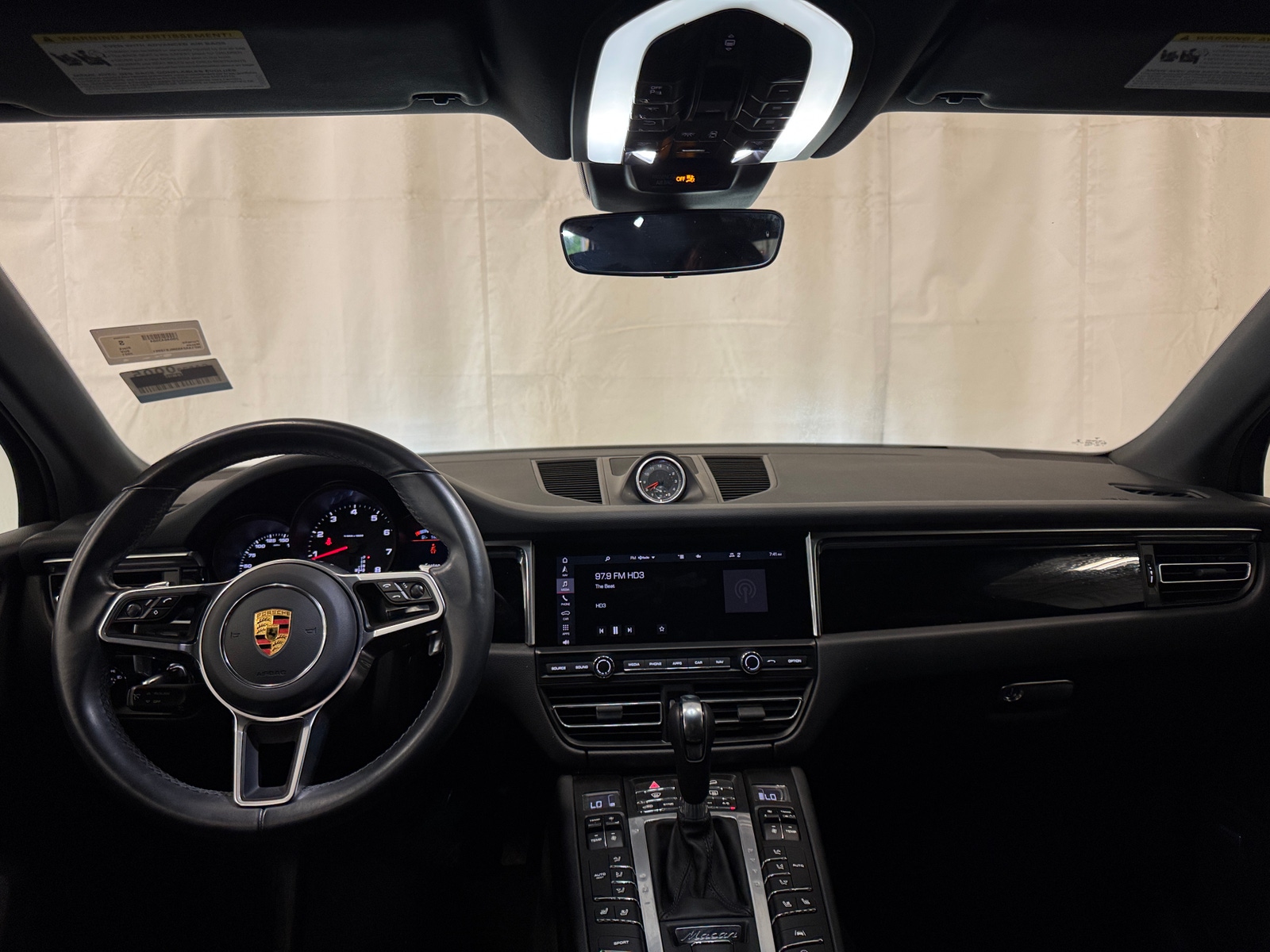 Thumbnail: 2021 Porsche Macan - 2