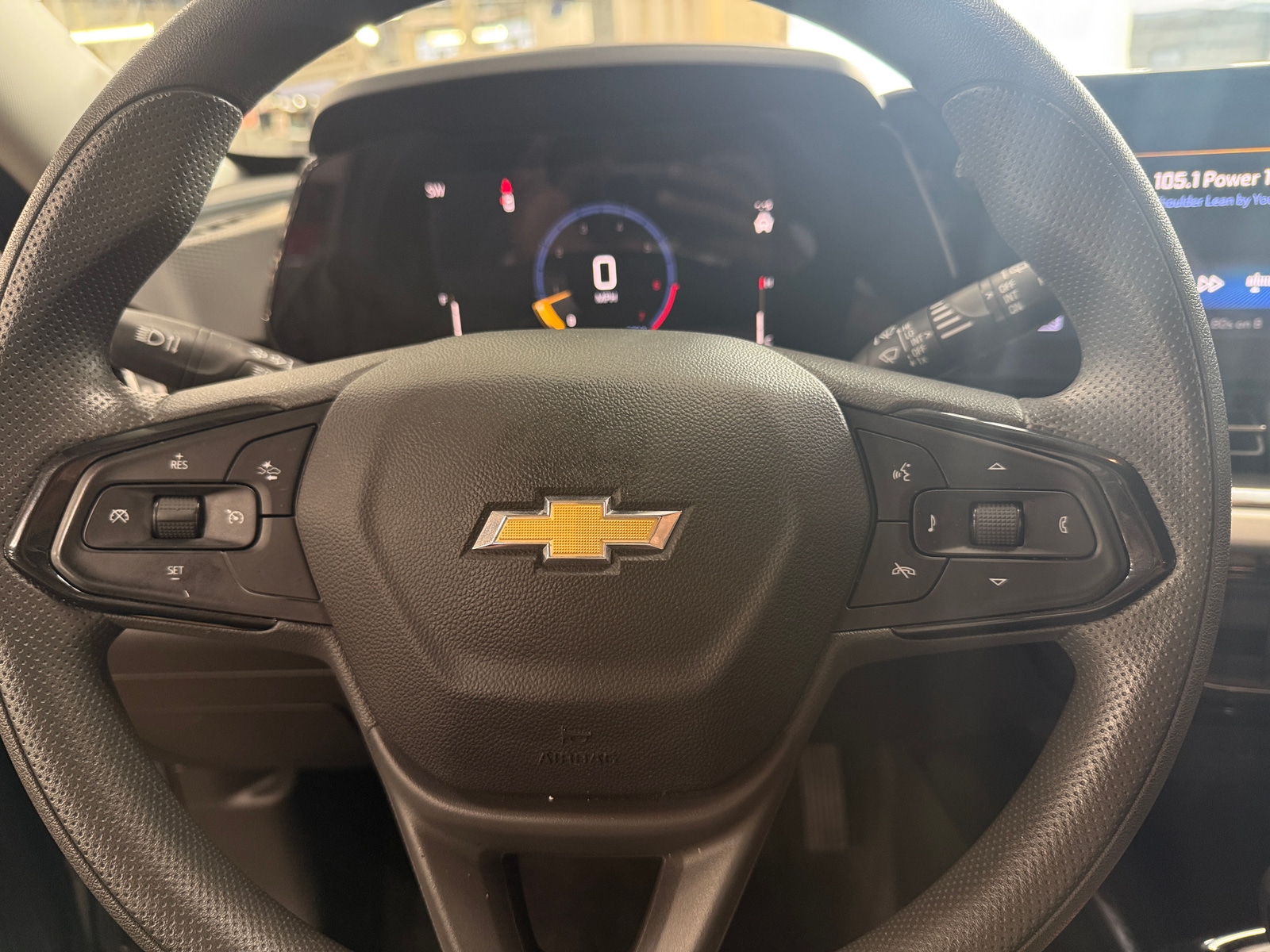 Thumbnail: 2025 Chevrolet Trax - 5