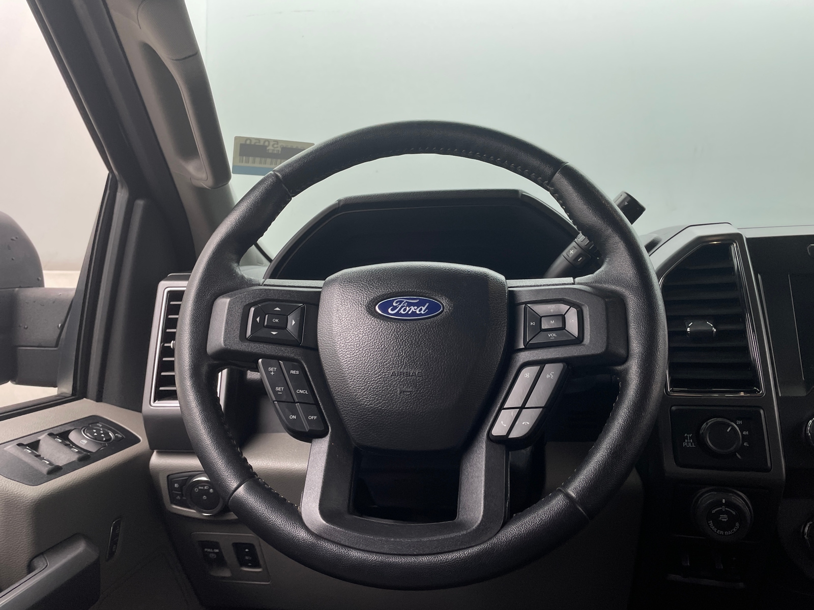 Thumbnail: 2019 Ford Econoline - 5