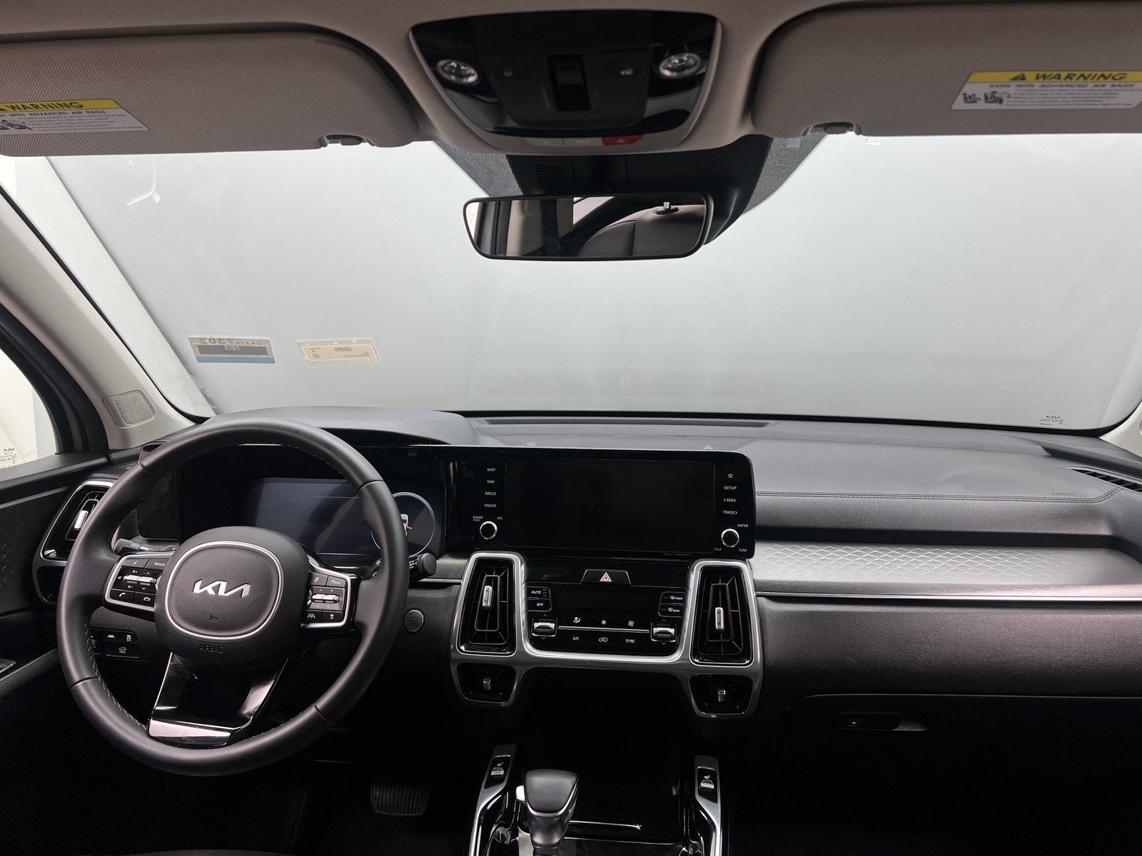 Thumbnail: 2023 Kia Sorento - 2