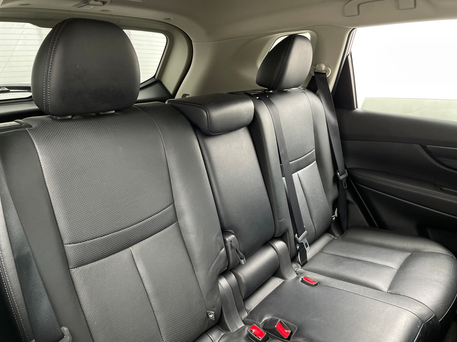 Thumbnail: 2017 Nissan Rogue - 5