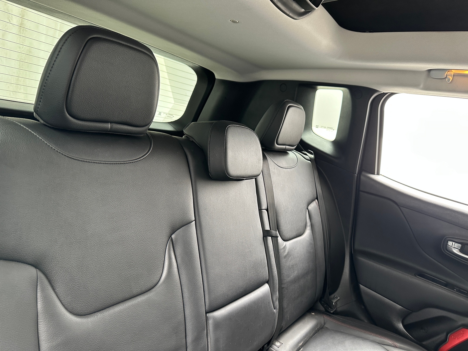 Thumbnail: 2018 Jeep Renegade - 5