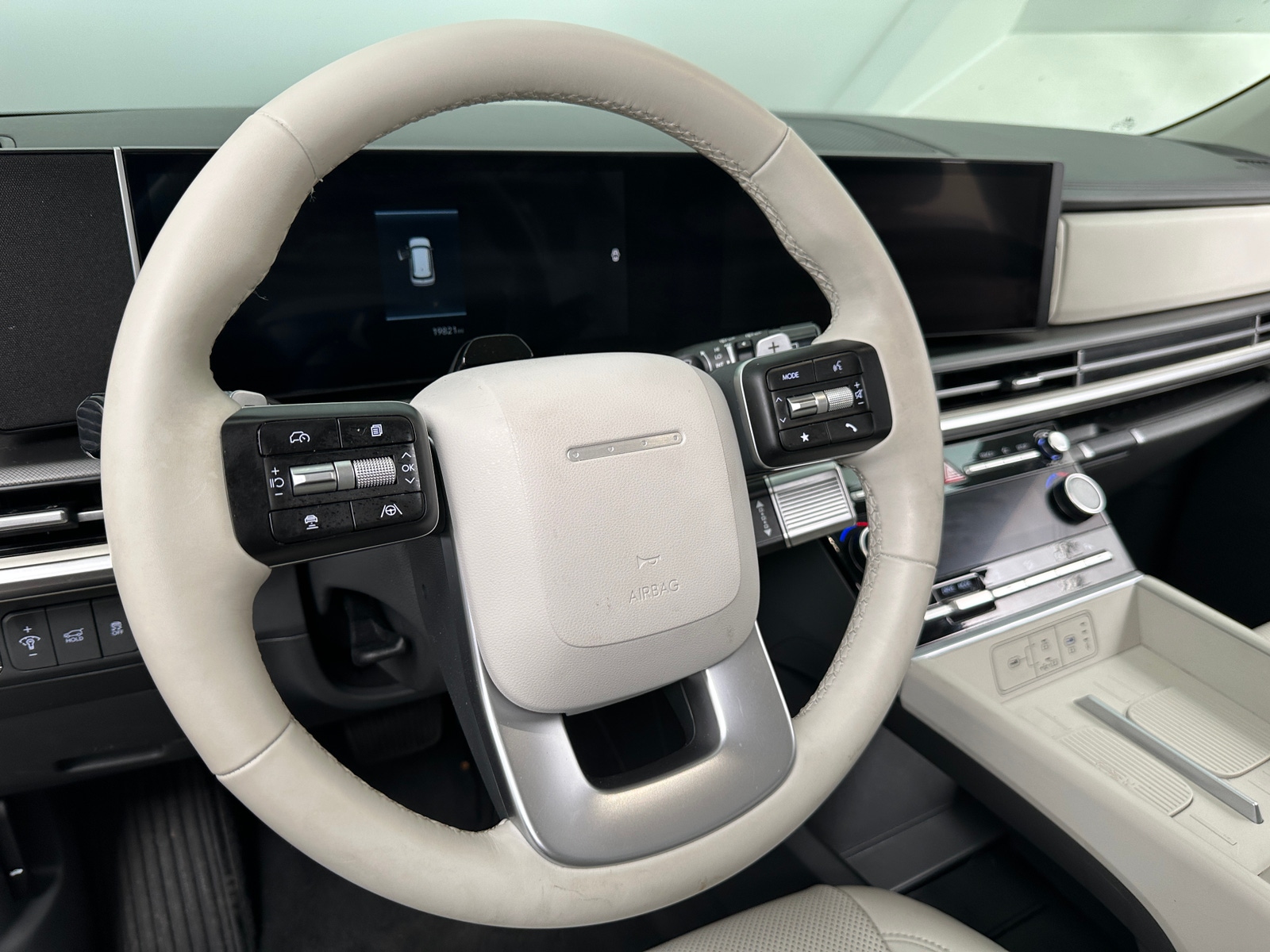 Thumbnail: 2025 Hyundai Santa Fe - 4