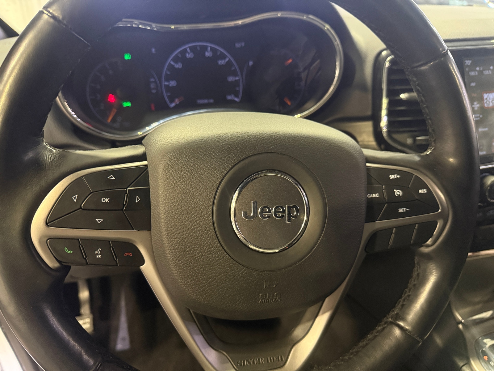 Thumbnail: 2021 Jeep Grand Cherokee - 5