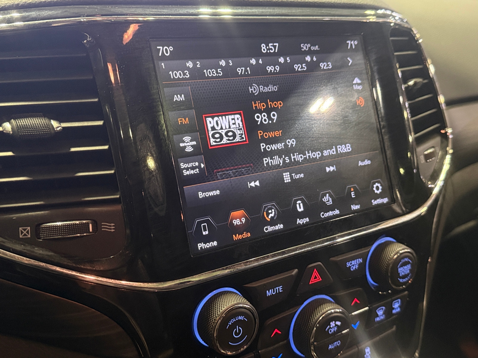 Thumbnail: 2021 Jeep Grand Cherokee - 4