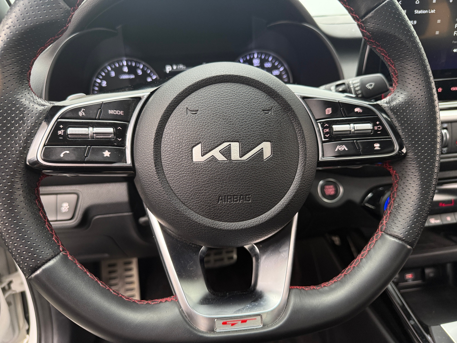 Thumbnail: 2024 Kia Forte - 4