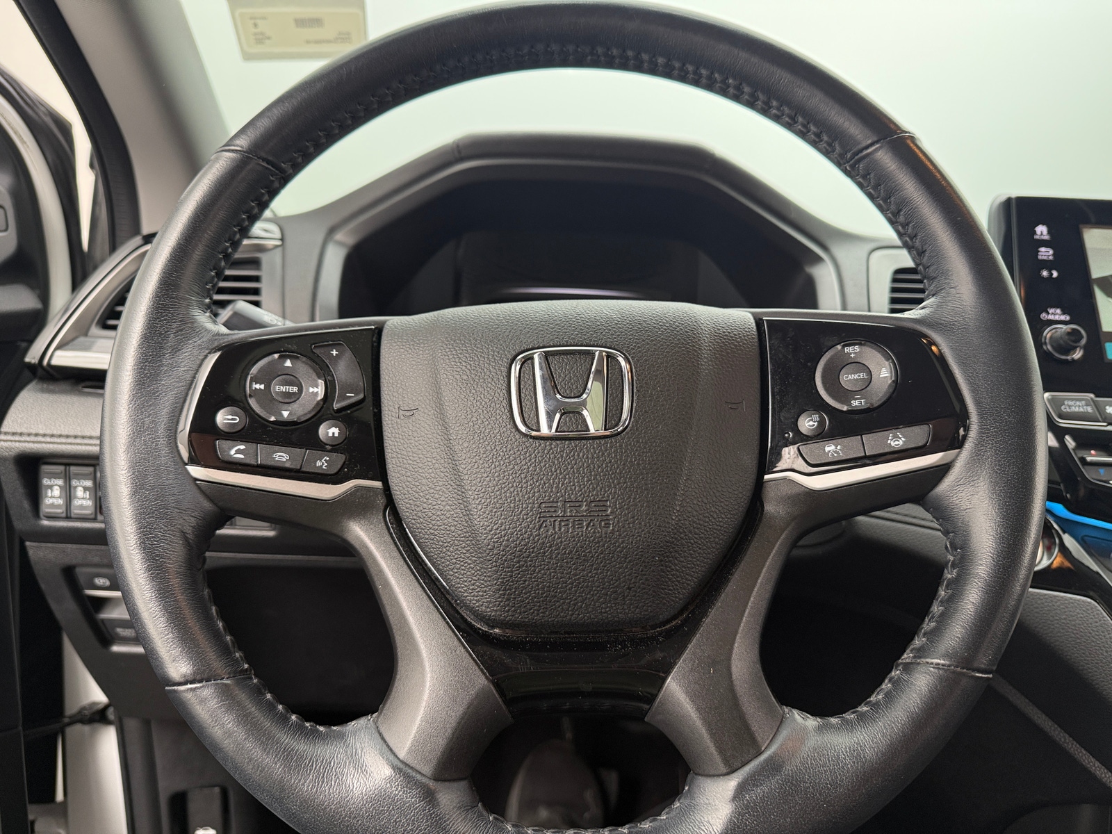 Thumbnail: 2023 Honda Odyssey - 4