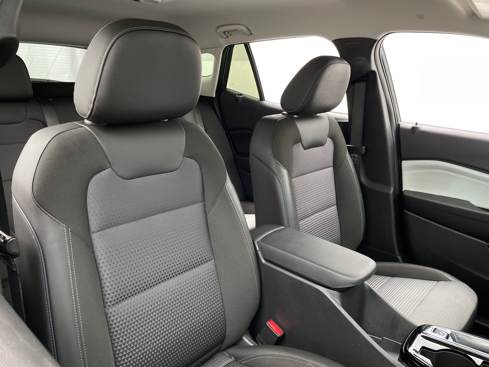 Thumbnail: 2025 Chevrolet Trax - 2