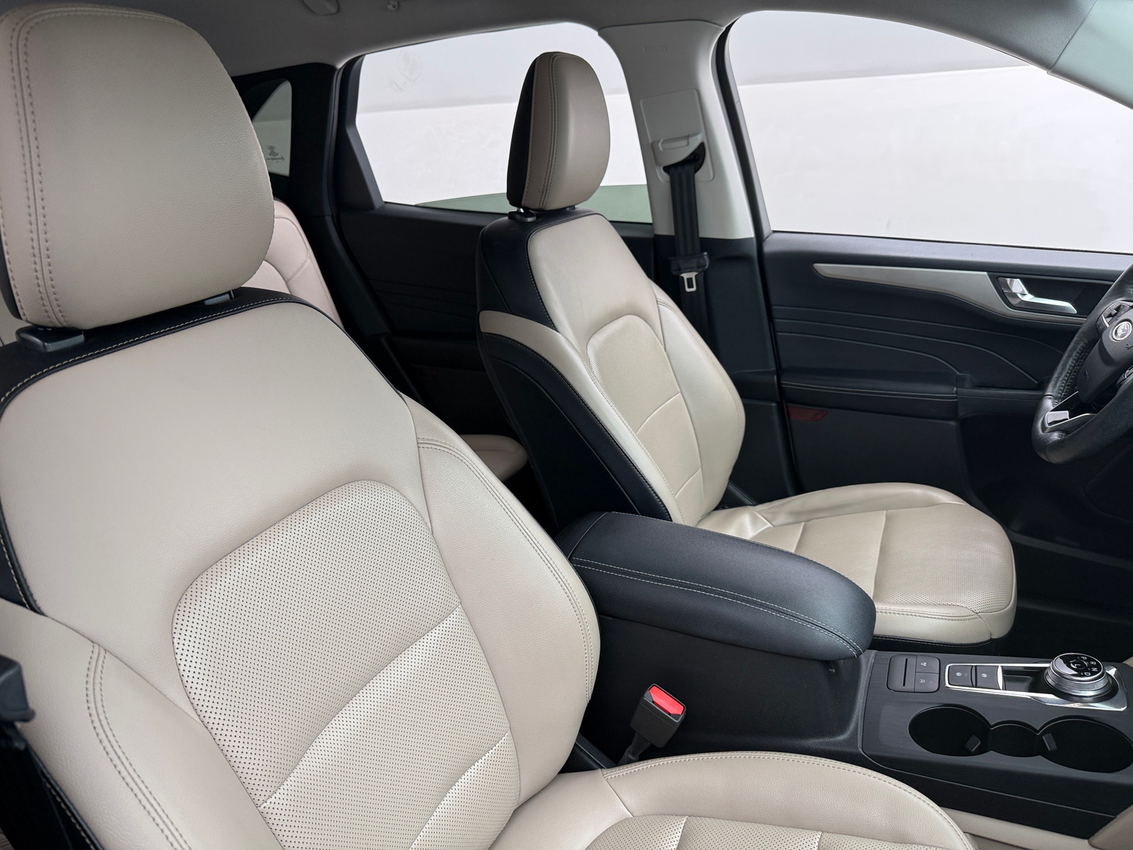 Thumbnail: 2021 Ford Escape - 2