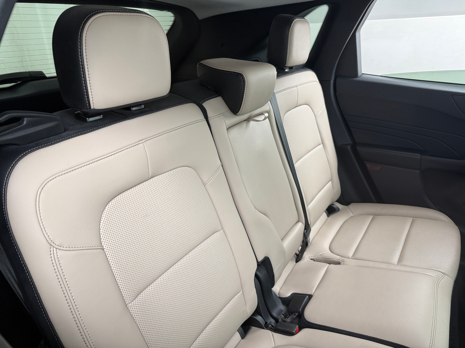 Thumbnail: 2021 Ford Escape - 6