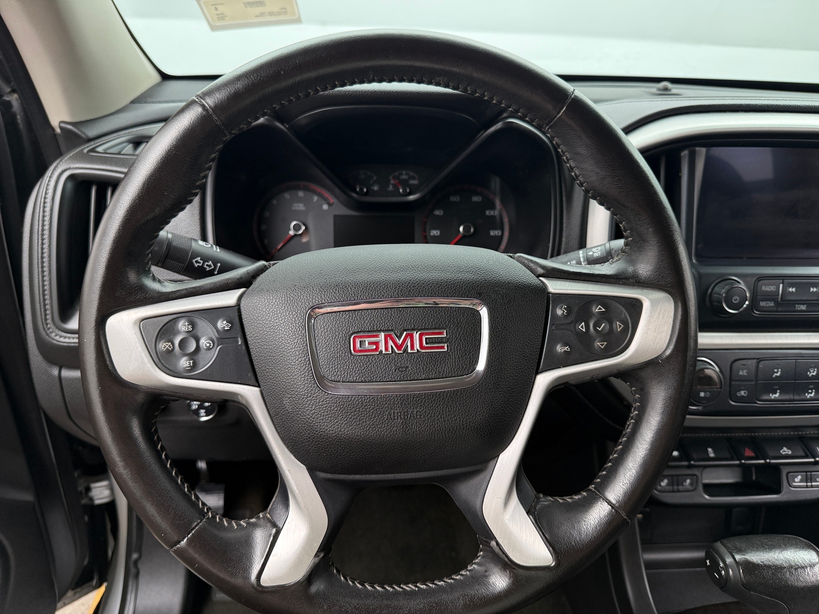 Thumbnail: 2015 GMC Canyon - 4