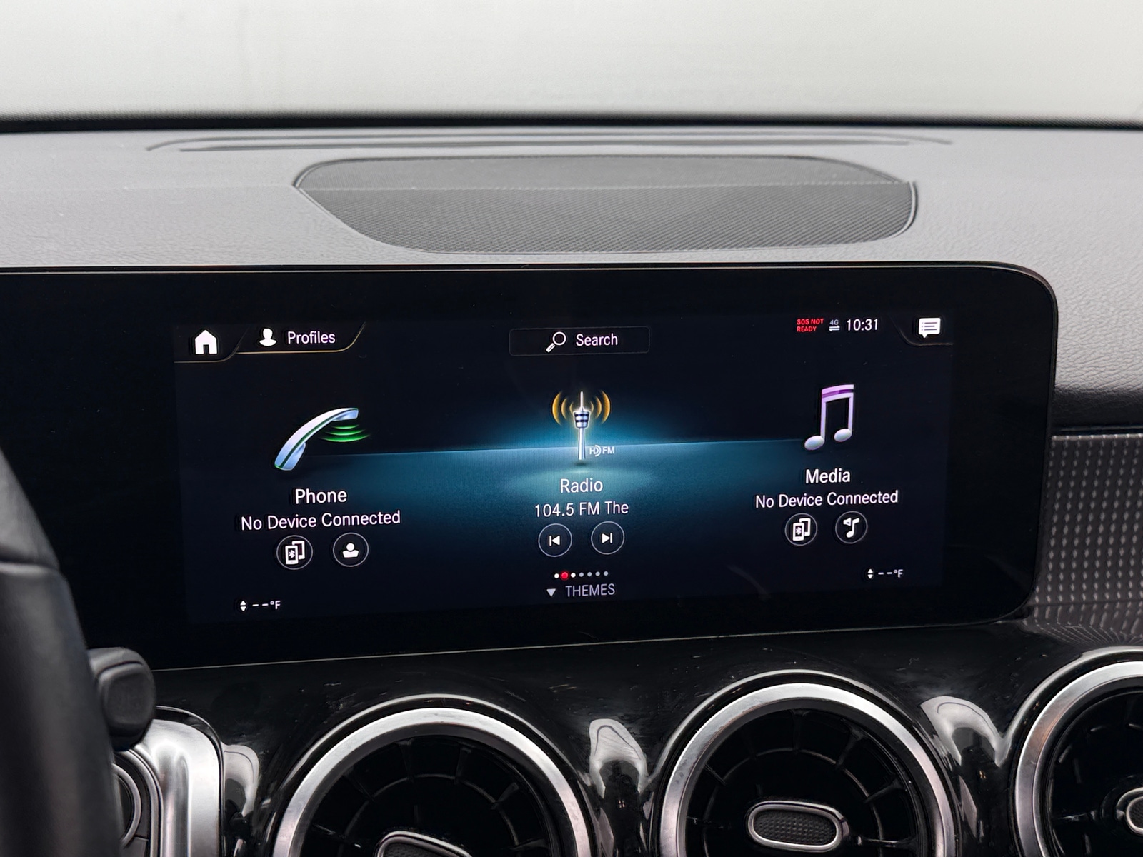 Thumbnail: 2023 Mercedes-Benz GLB - 3