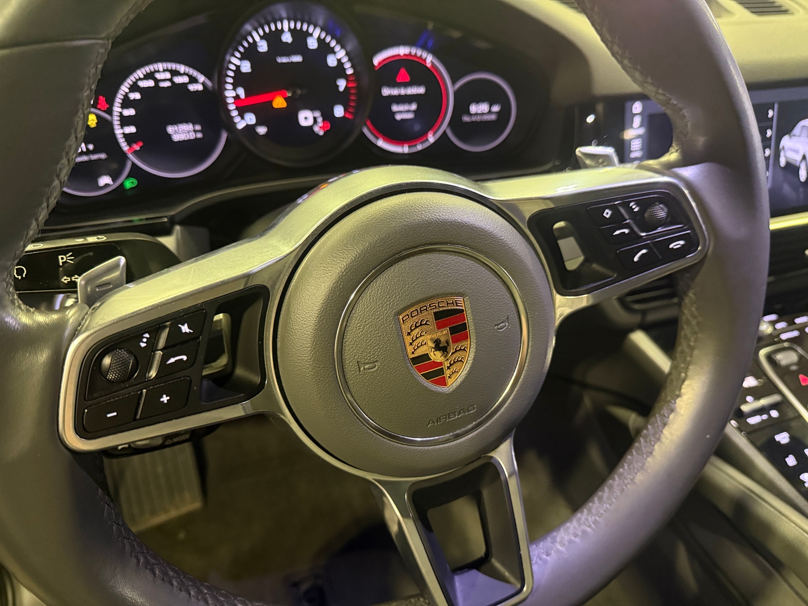 Thumbnail: 2019 Porsche Cayenne - 4