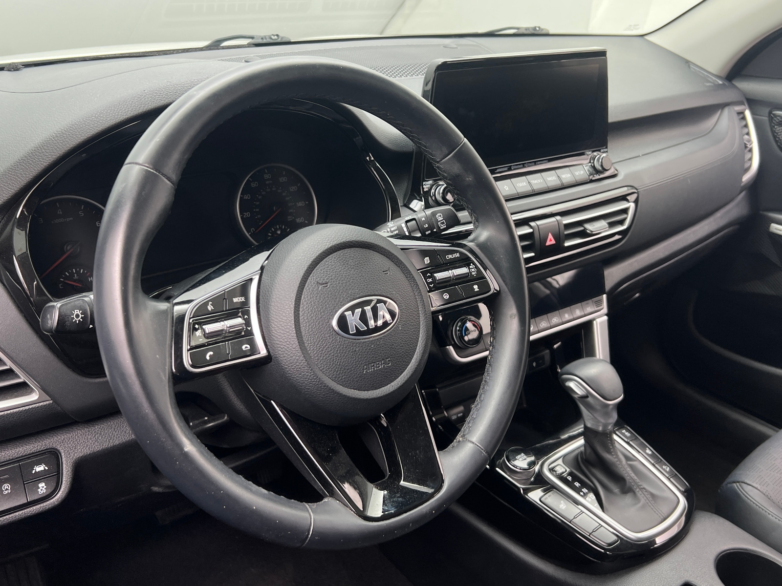 Thumbnail: 2021 Kia Seltos - 4