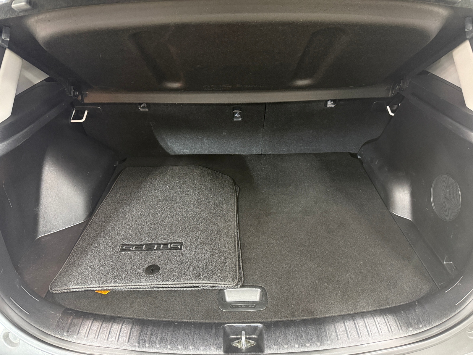 Thumbnail: 2021 Kia Seltos - 6