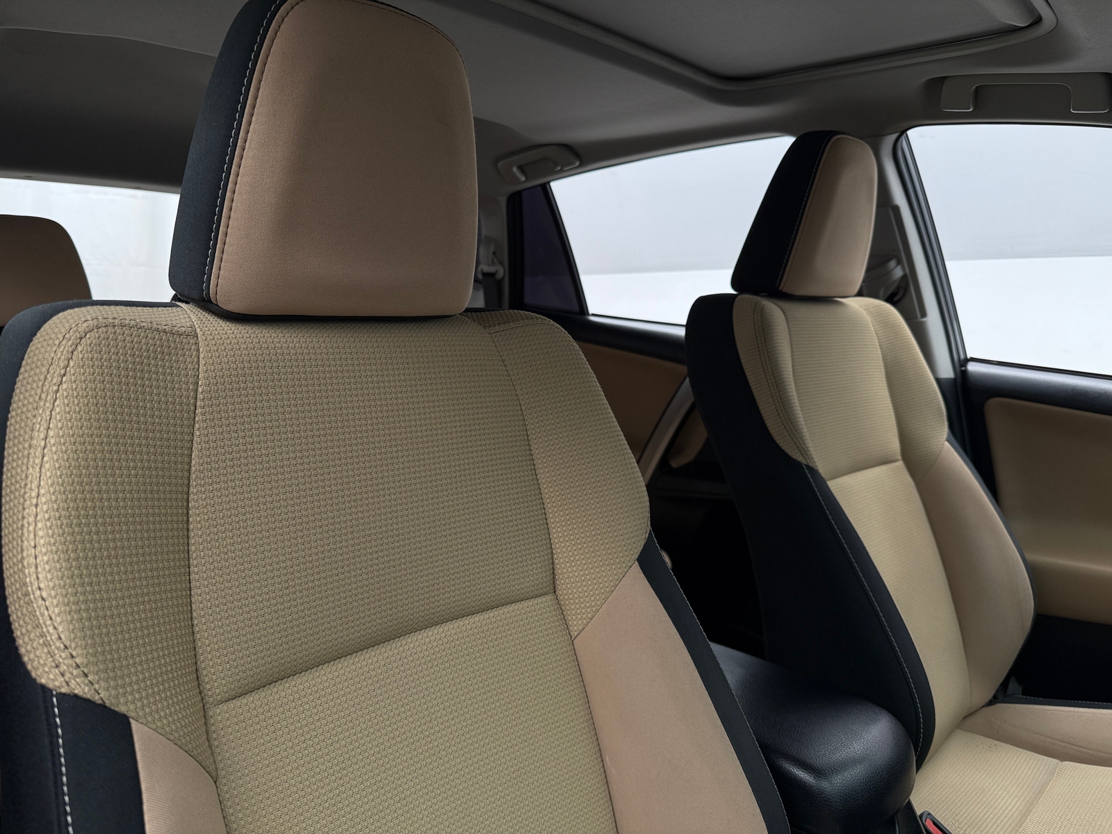 Thumbnail: 2018 Toyota RAV4 - 2