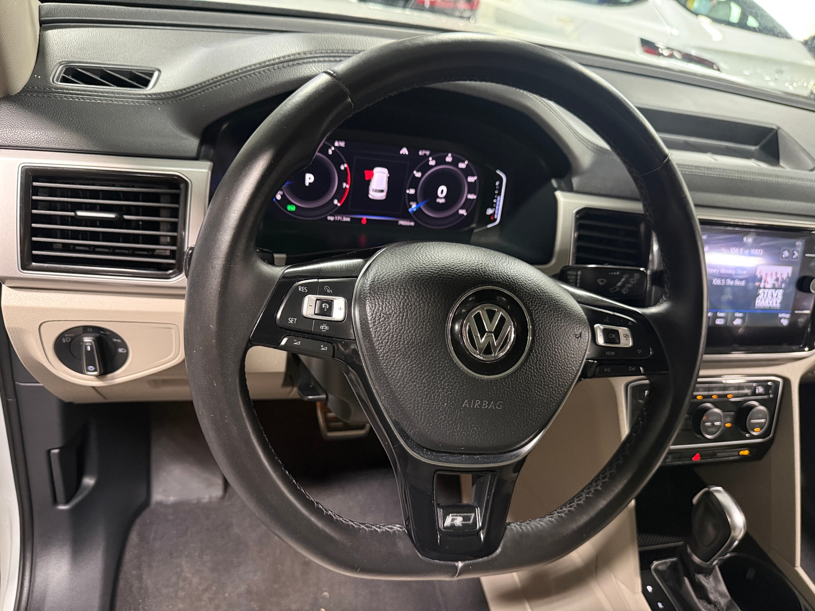 Thumbnail: 2019 Volkswagen Atlas - 4