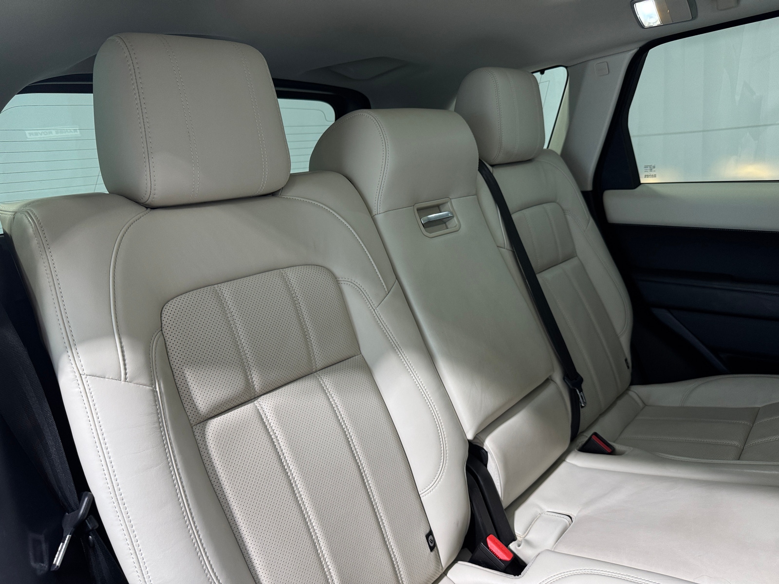 Thumbnail: 2020 Land Rover Range Rover Sport - 5