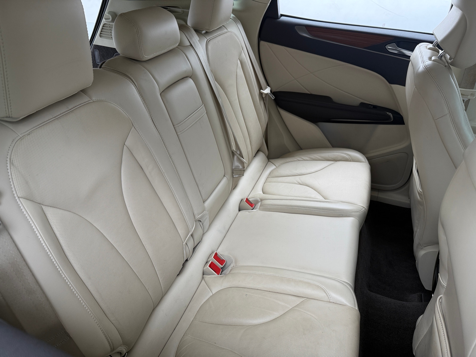 Thumbnail: 2016 Lincoln MKC - 5