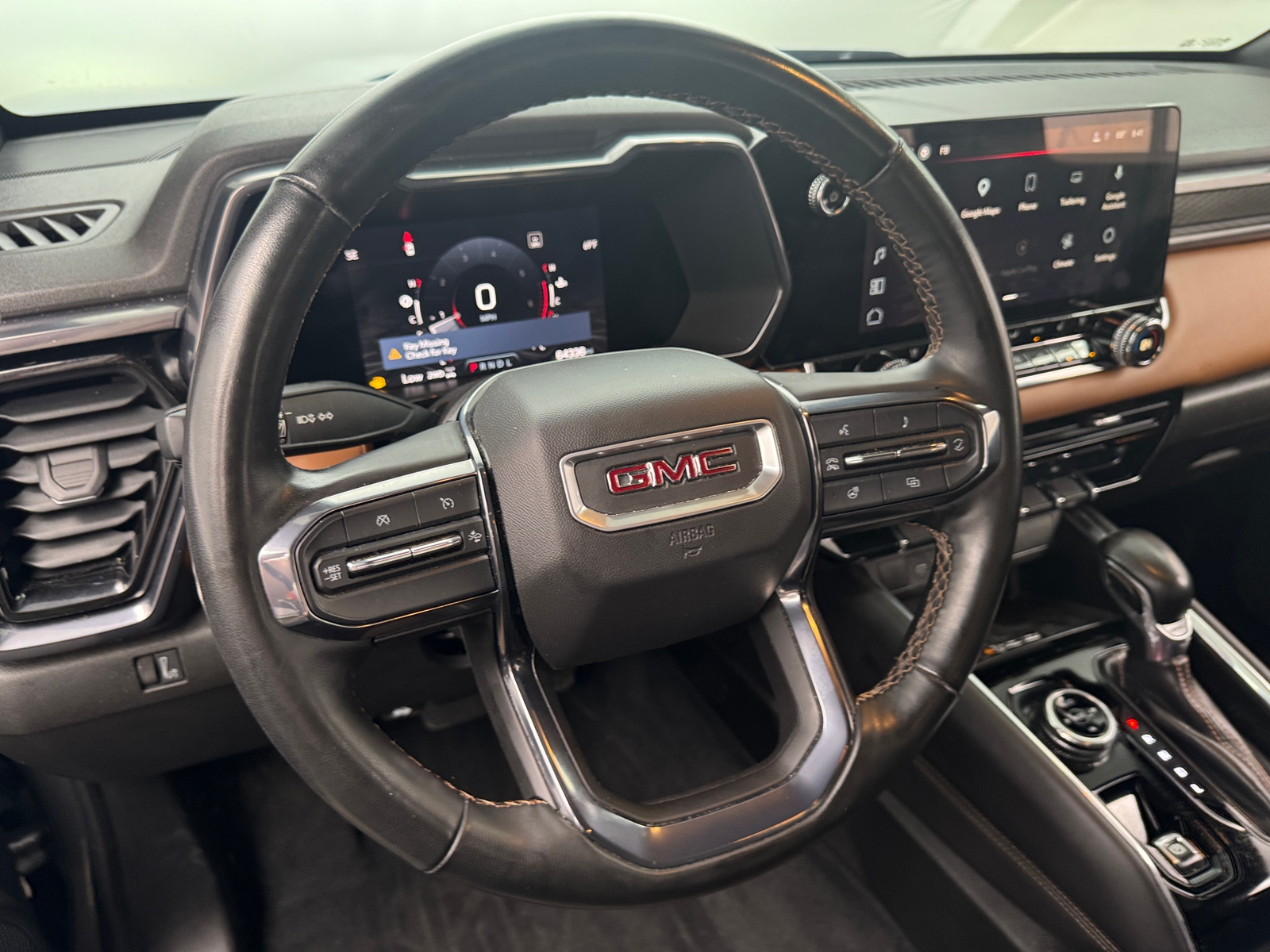 Thumbnail: 2023 GMC Canyon - 4