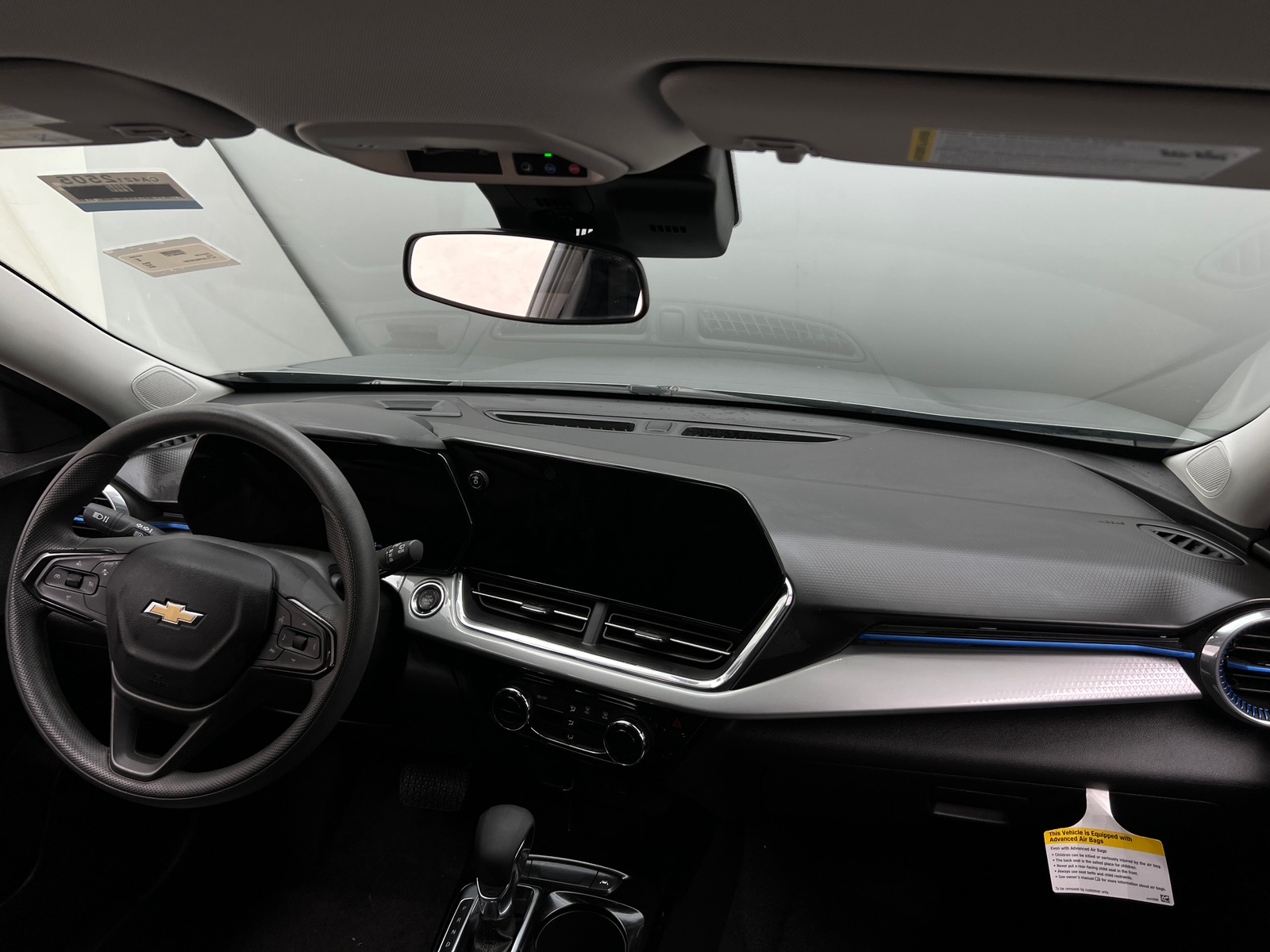 Thumbnail: 2025 Chevrolet Trax - 3