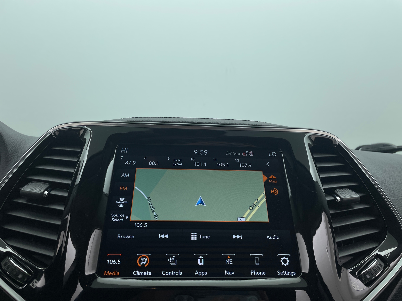 Thumbnail: 2021 Jeep Cherokee - 3