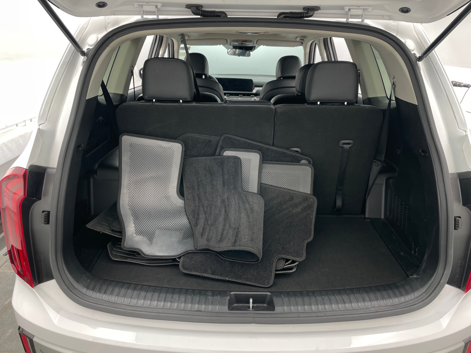 Thumbnail: 2023 Kia Telluride - 6