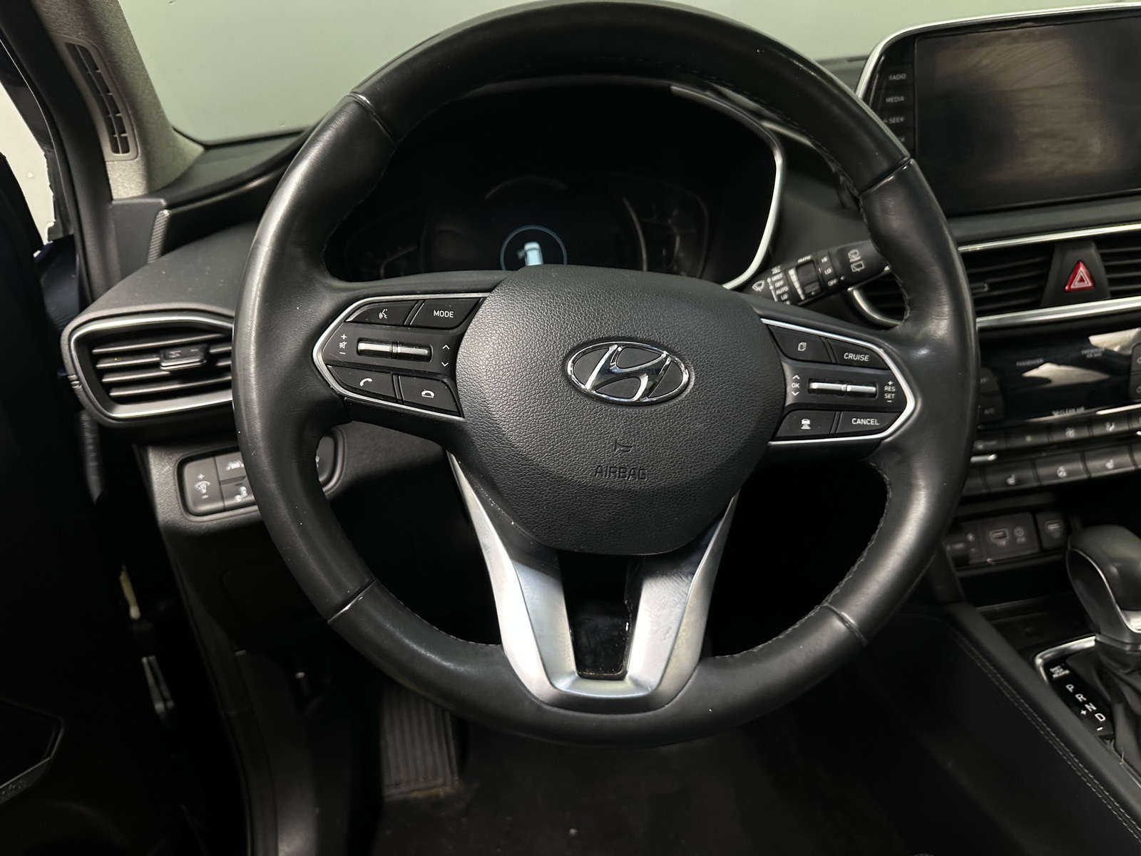 Thumbnail: 2020 Hyundai Santa Fe - 4