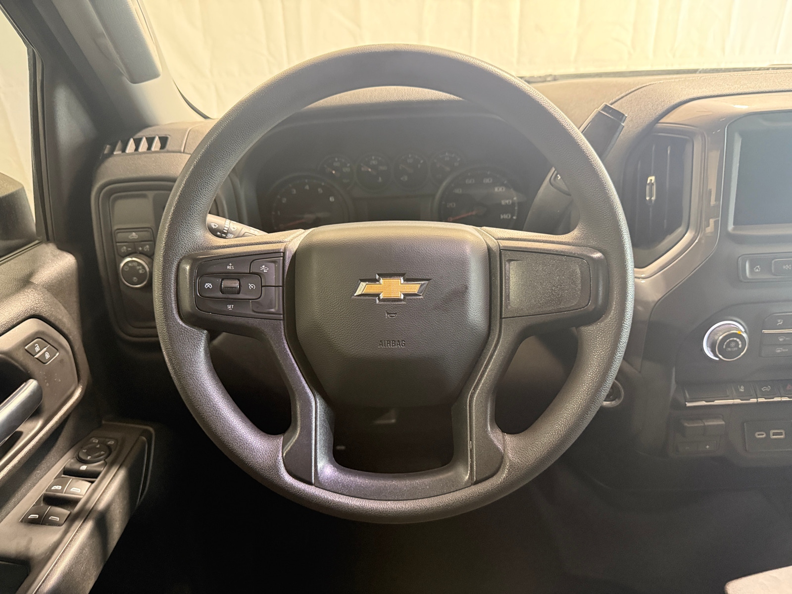 Thumbnail: 2024 Chevrolet Silverado 2500 - 5