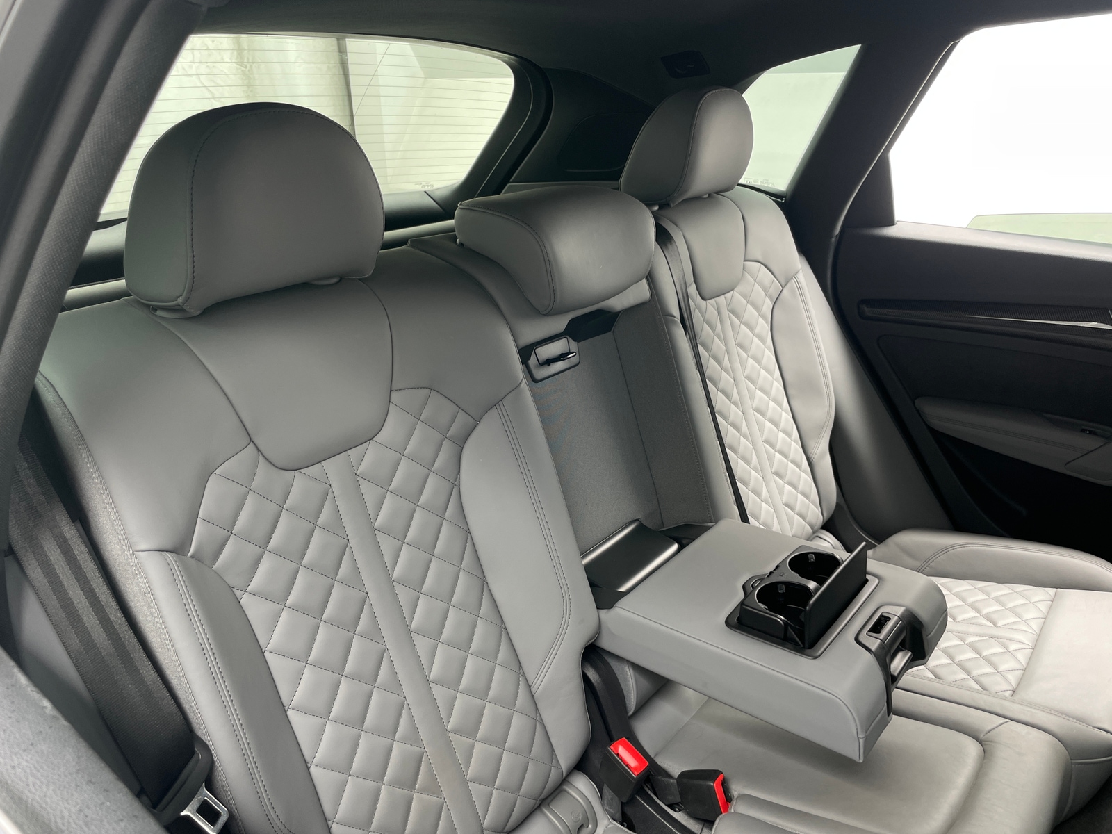 Thumbnail: 2024 Audi SQ5 - 5