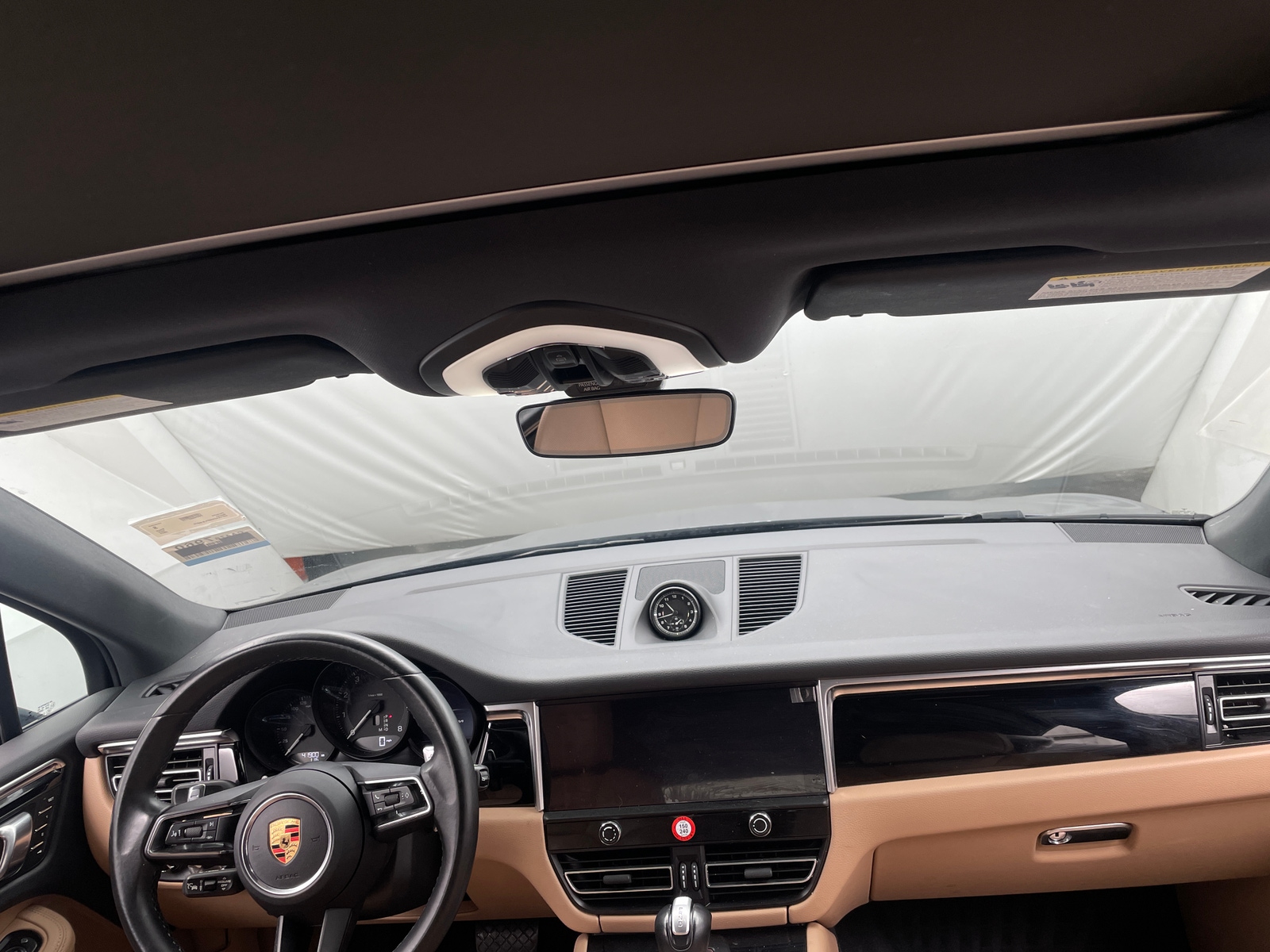 Thumbnail: 2023 Porsche Macan - 2