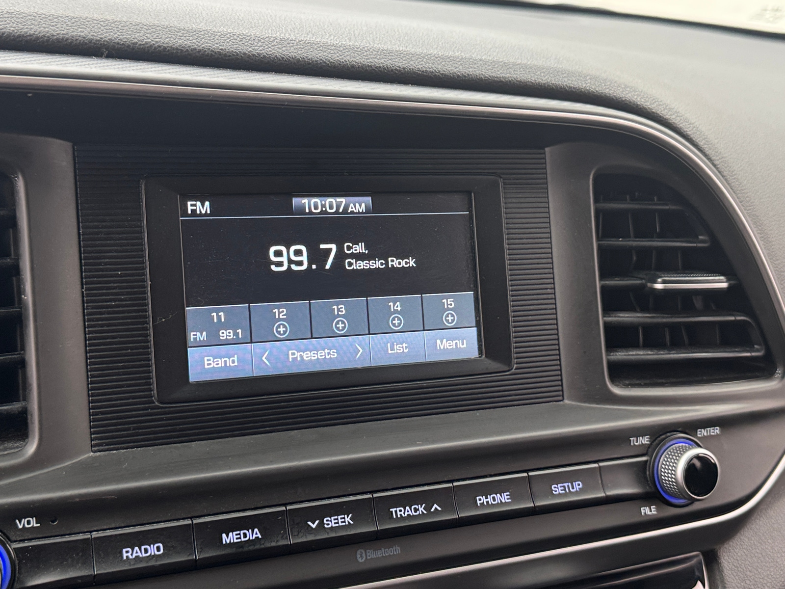 Thumbnail: 2019 Hyundai Elantra - 4