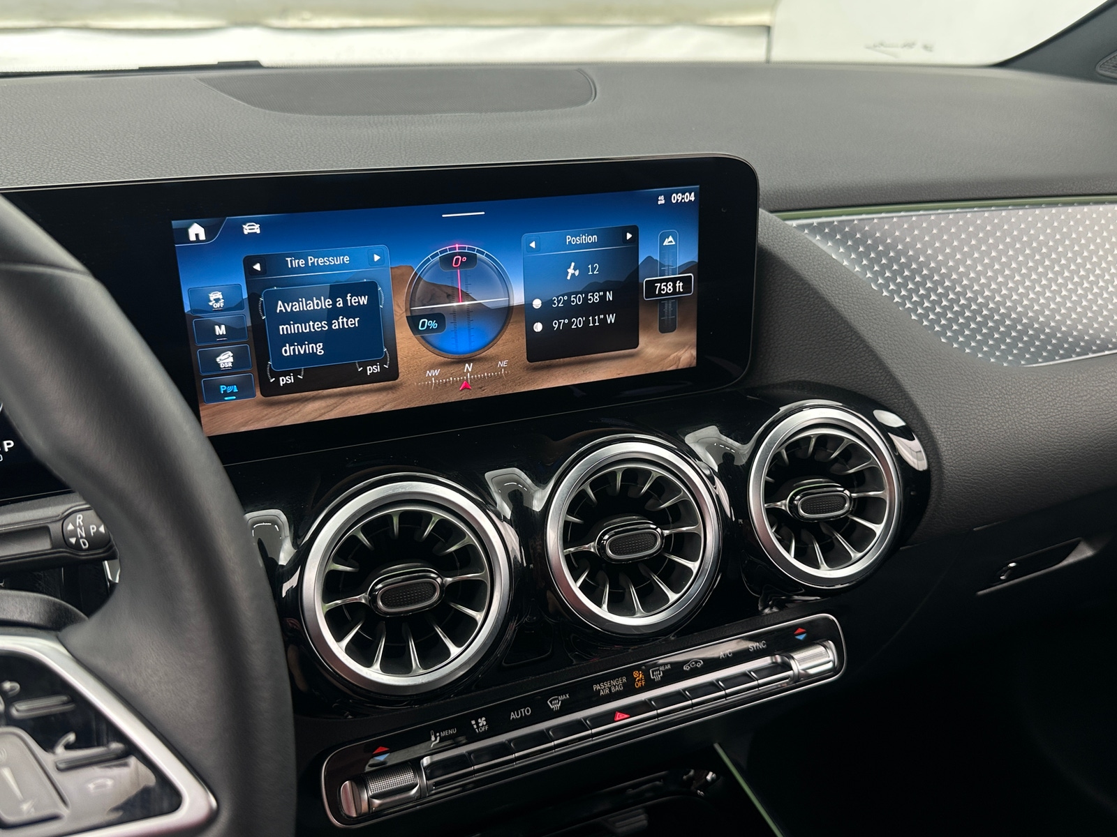 Thumbnail: 2025 Mercedes-Benz GLA - 3