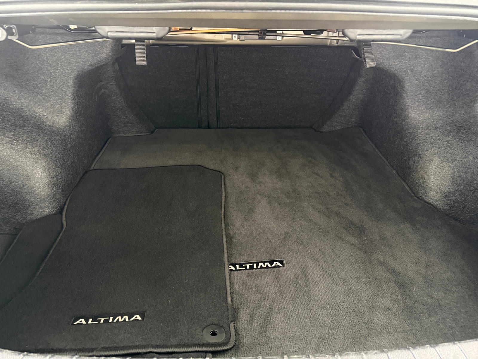 Thumbnail: 2025 Nissan Altima - 7