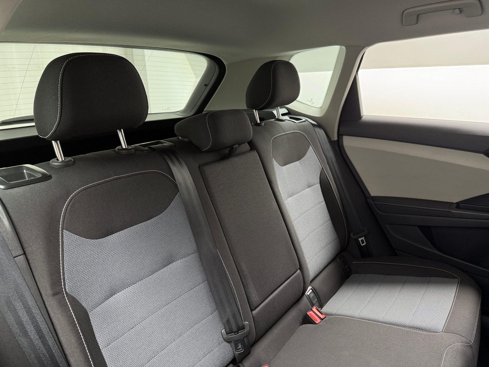 Thumbnail: 2025 Volkswagen Taos - 6