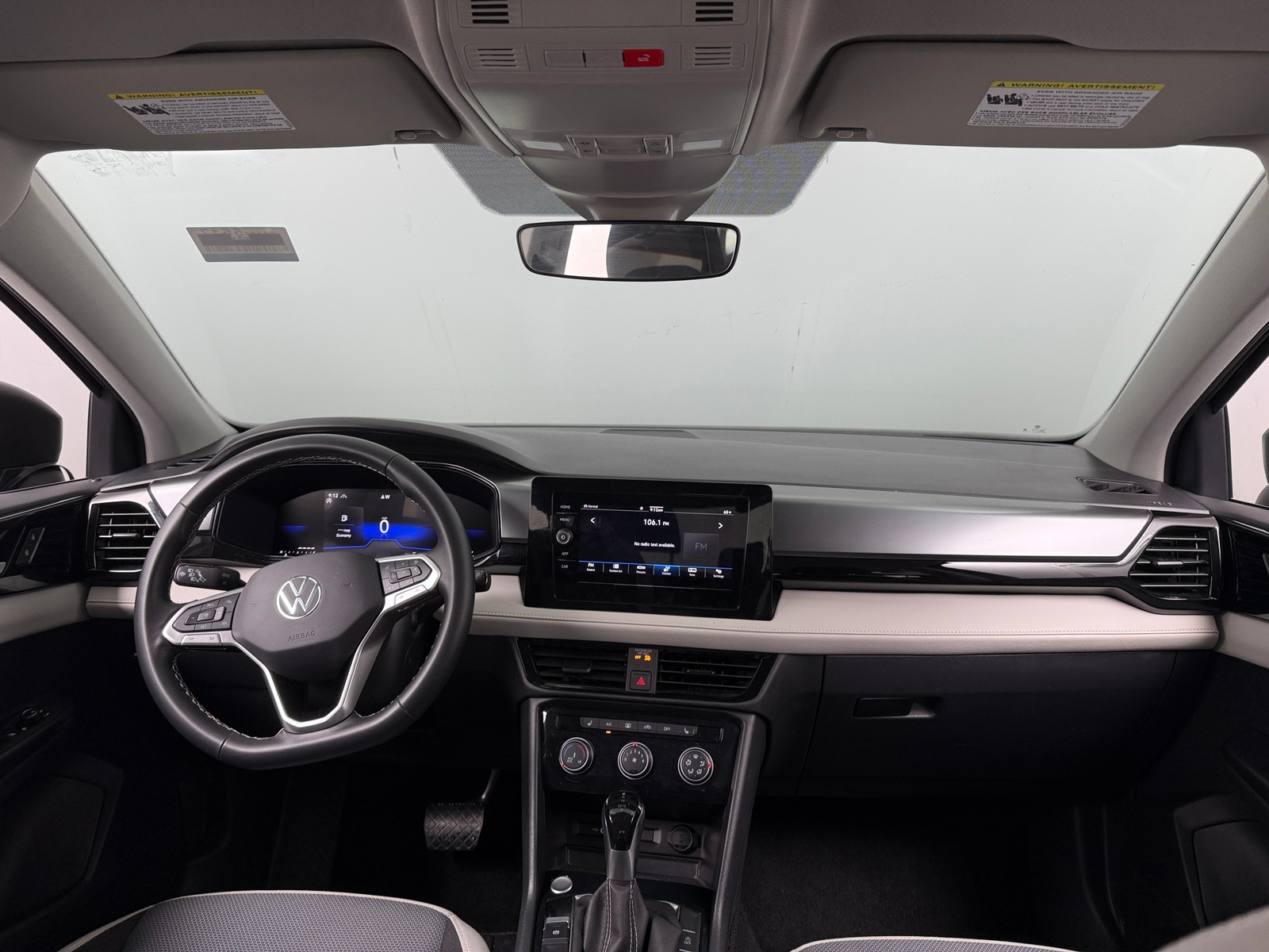 Thumbnail: 2025 Volkswagen Taos - 3