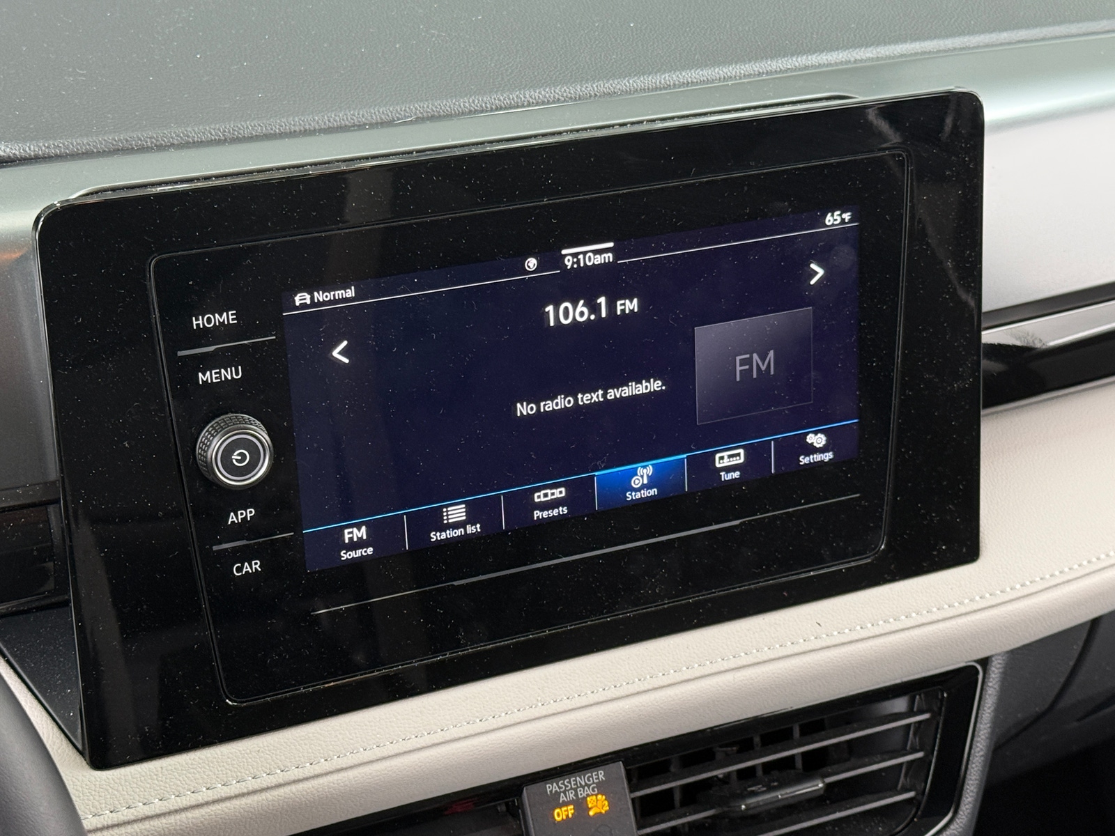 Thumbnail: 2025 Volkswagen Taos - 4