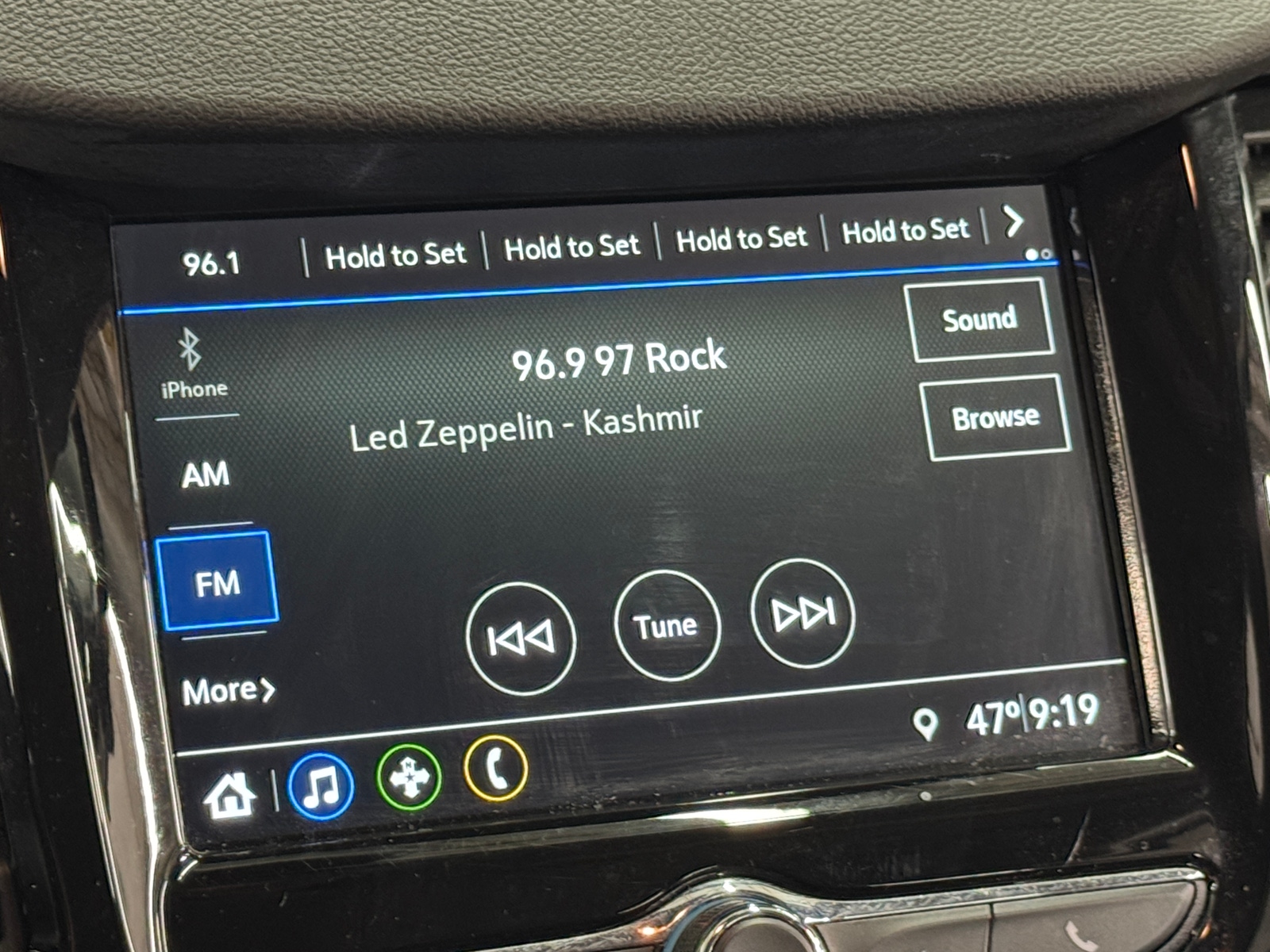 Thumbnail: 2019 Chevrolet Trax - 4