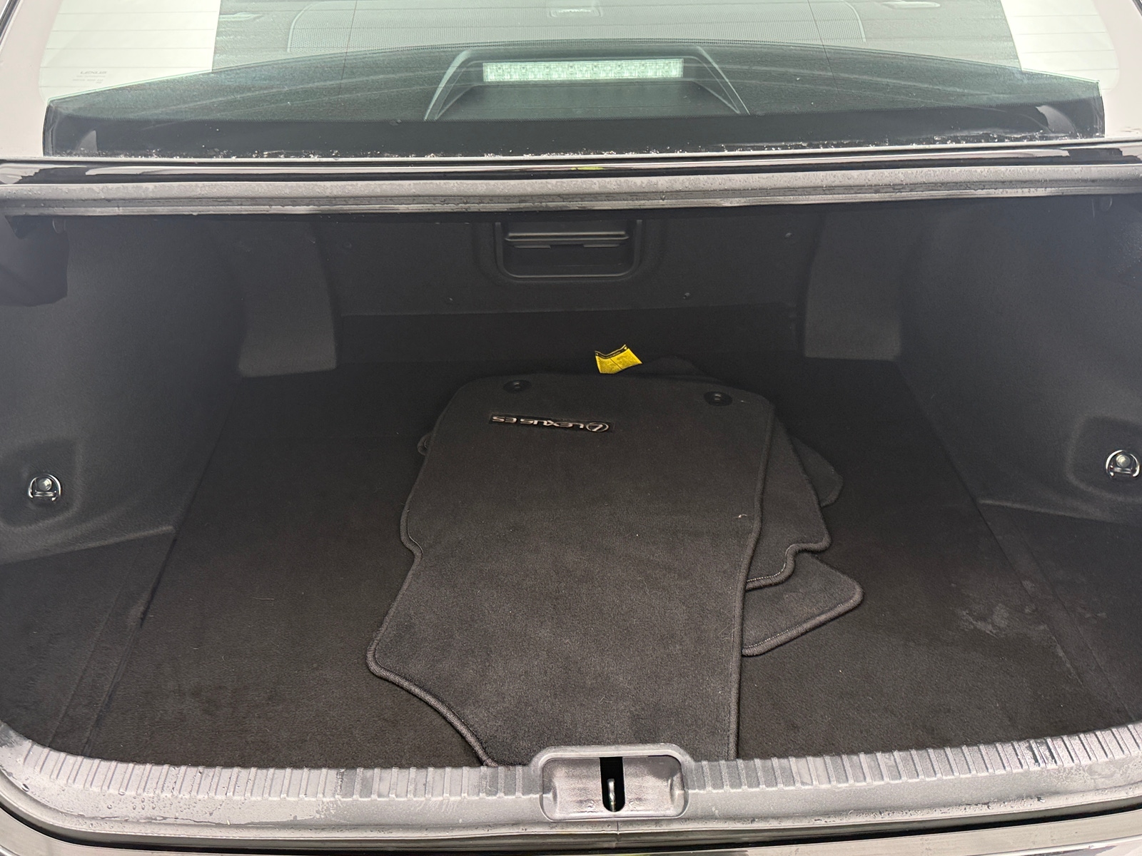 Thumbnail: 2024 Lexus ES - 6