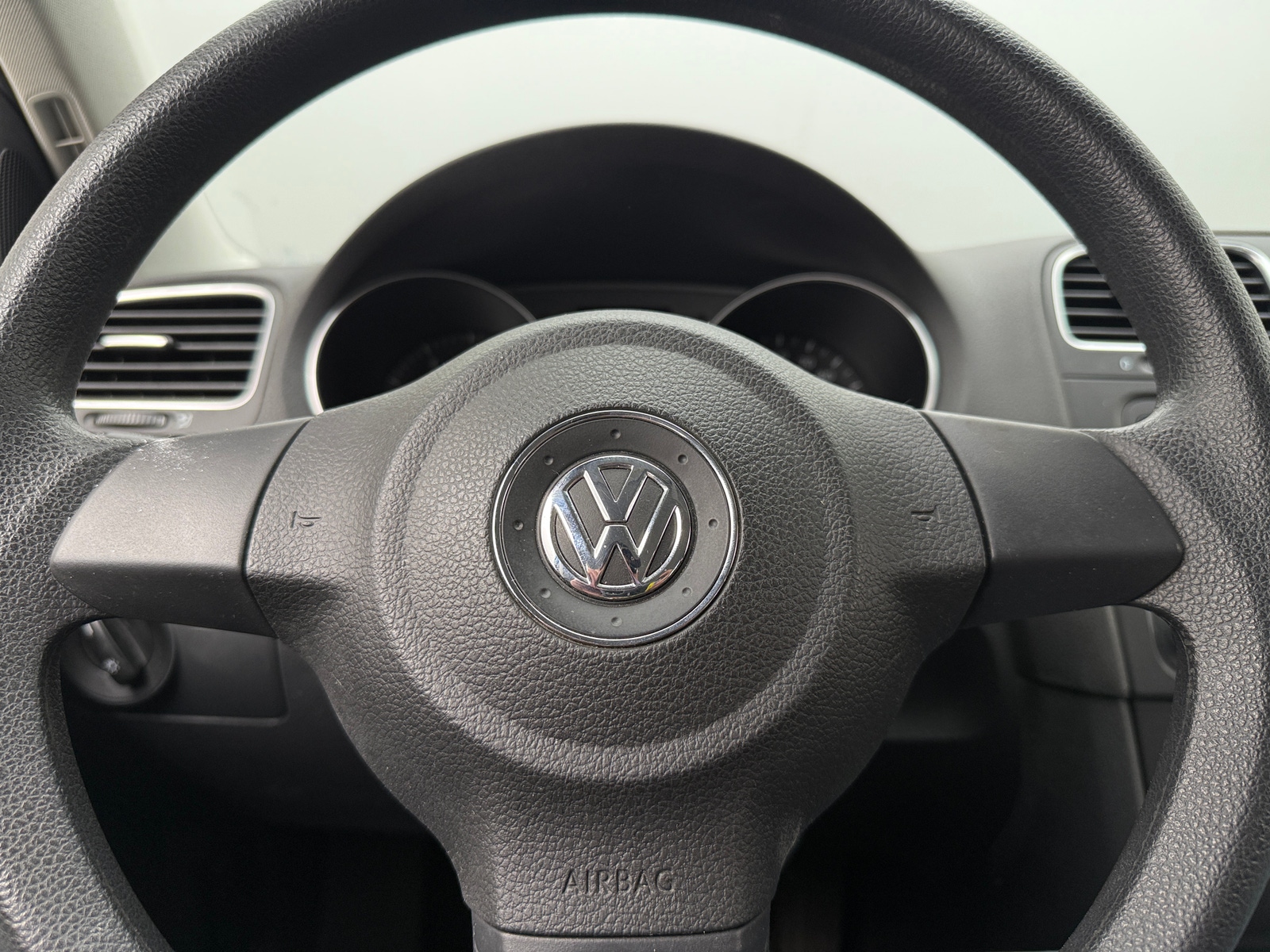 Thumbnail: 2012 Volkswagen Golf - 5